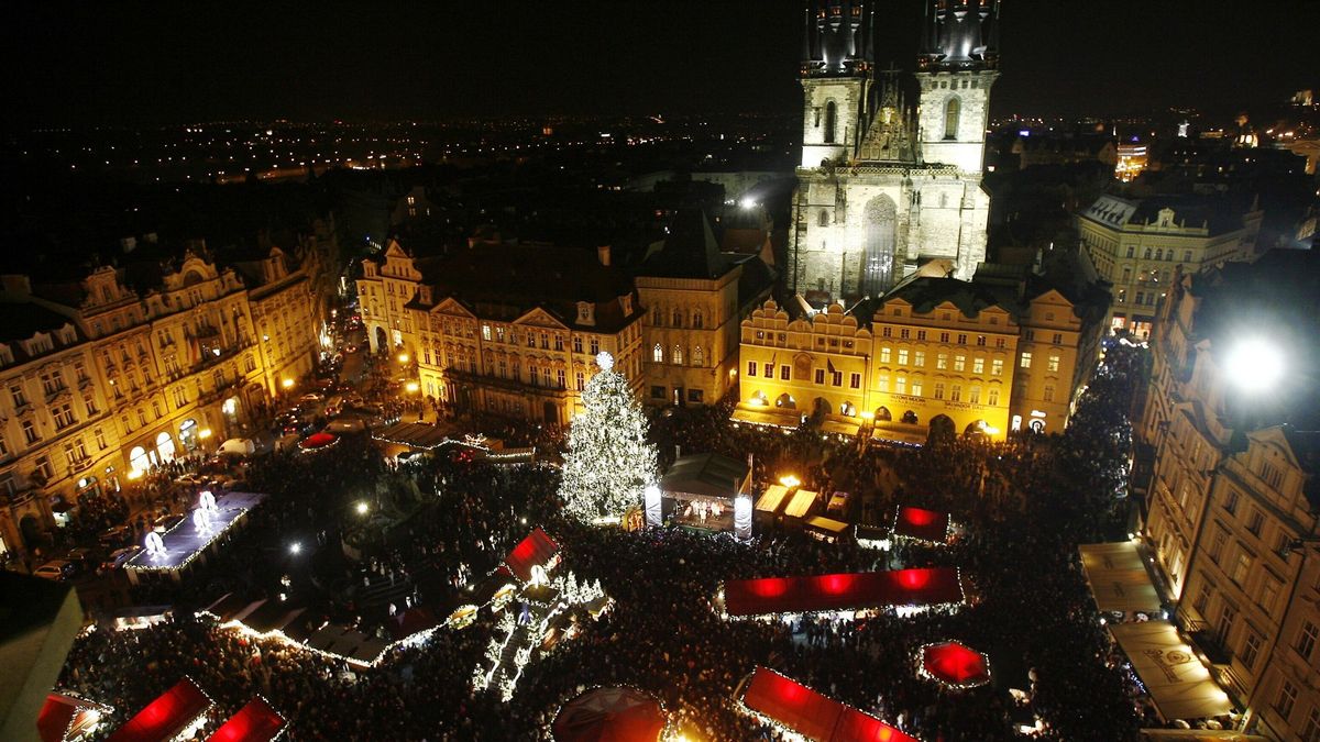 Vánoční trhy v ČR: Kde se konají a kdy dojde k rozsvícení vánočního stromu